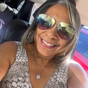 Meet your Posher, Rhonda